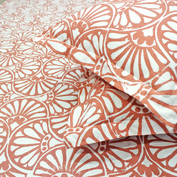 Printed Floral Cotton 144 TC Fitted Bedsheet - Peach