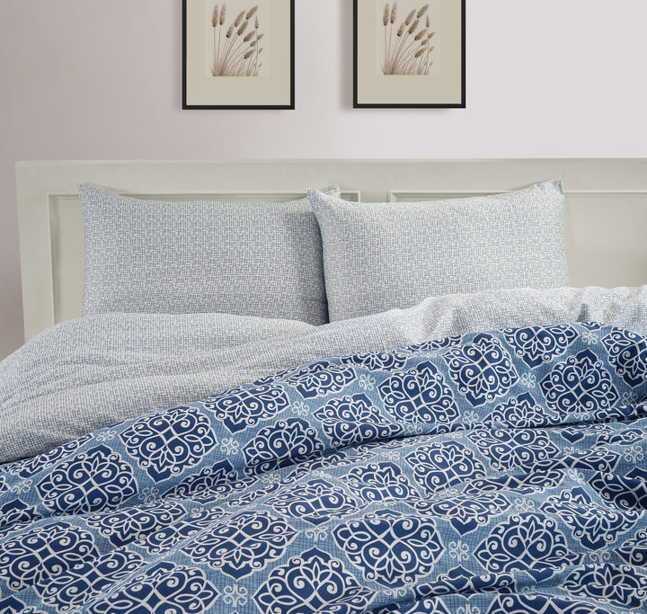 Soft 300 TC Blue Modern Art Print Cotton Satin Duvet Cover online in India