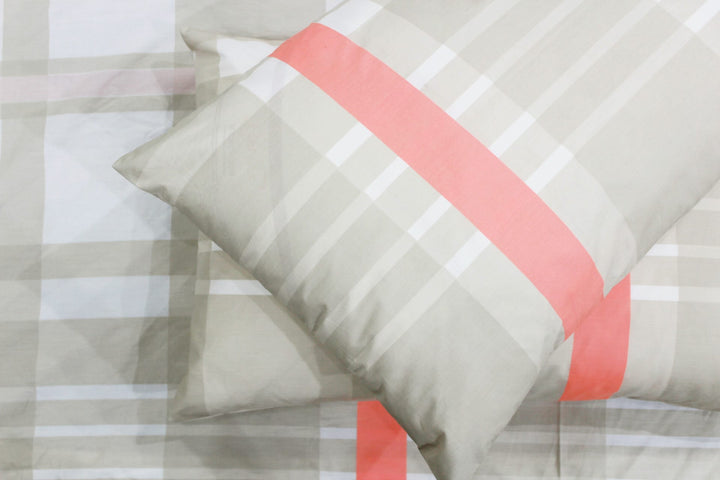 Soft Cotton Check Print 250 TC Fitted Bedsheet In Peach At Best Prices